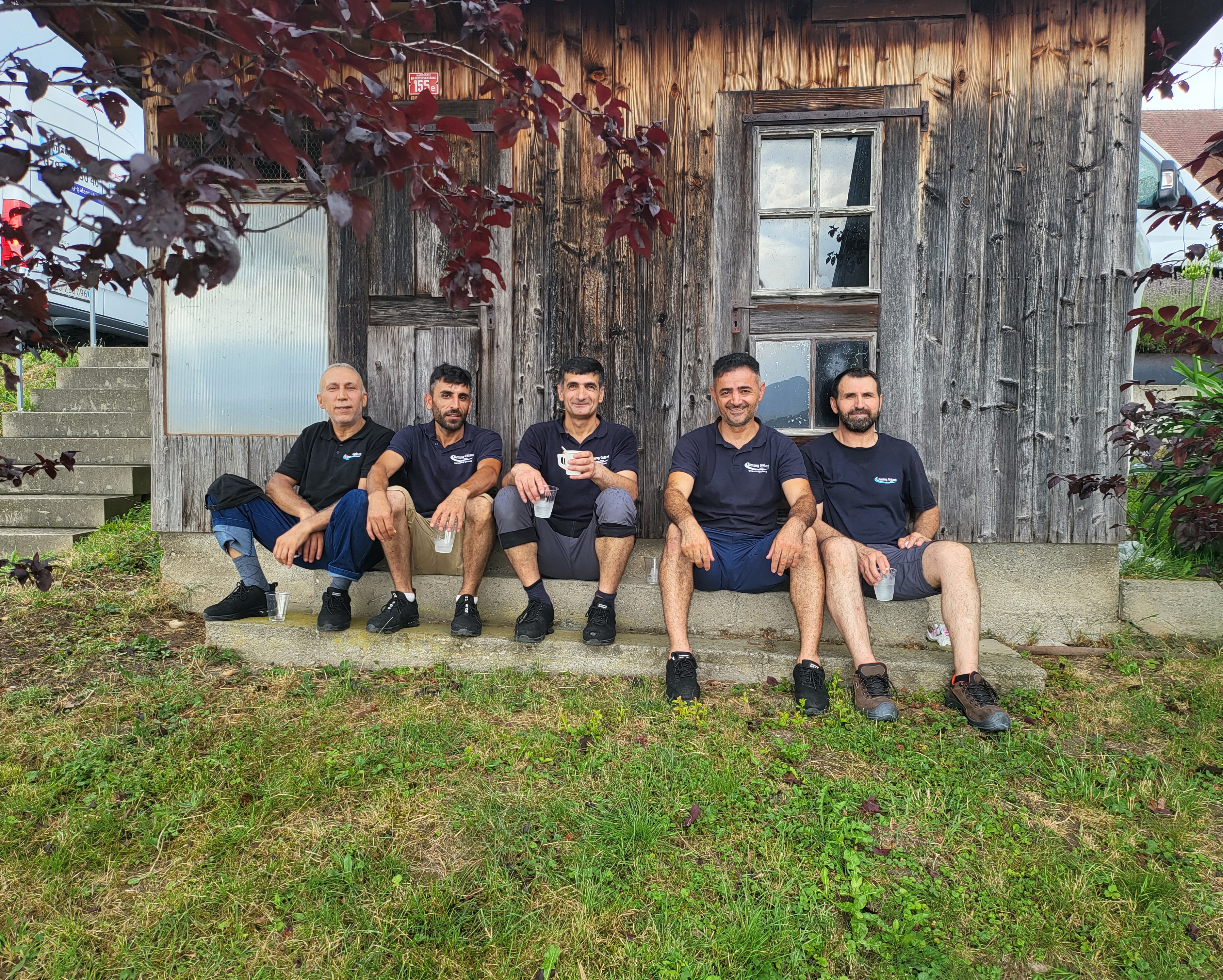 Umzug Galant Team beim sorgfältigen Verladen von Möbeln